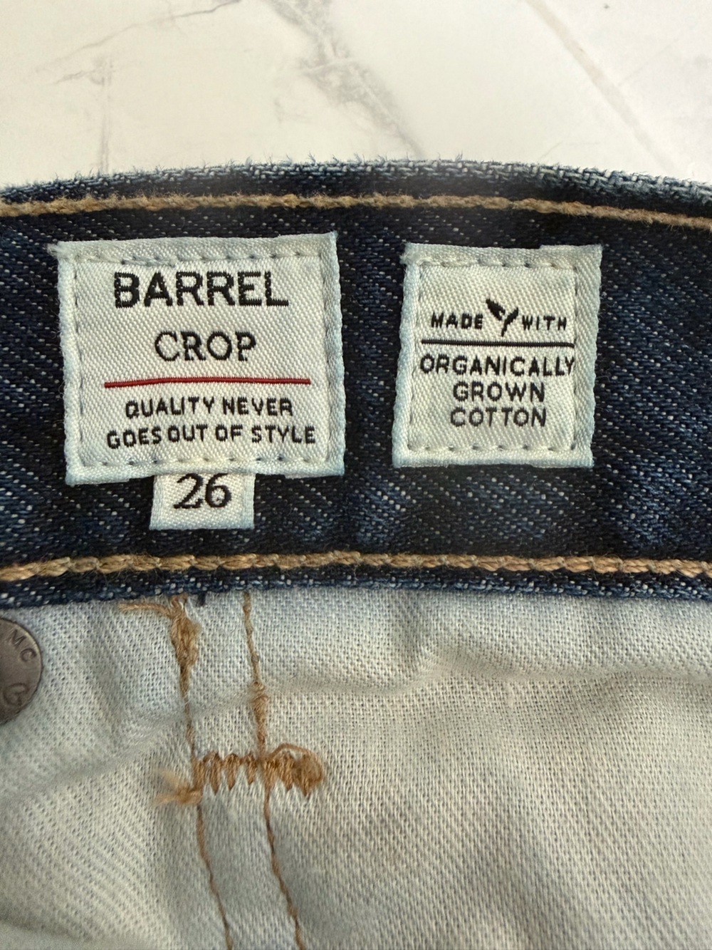 Levi's Made & Crafted Women’s Sz 26 Barrel Crop Jeans Organic Cotton Blue Tab - Picture 5 of 7